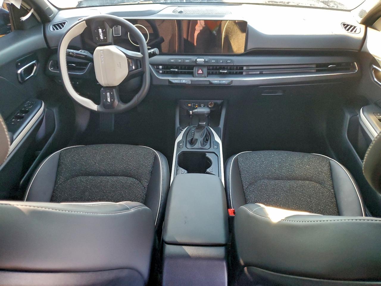 2025 Kia K4 Gt Line VIN: 3KPFW4DE0SE229018 Lot: 94159565