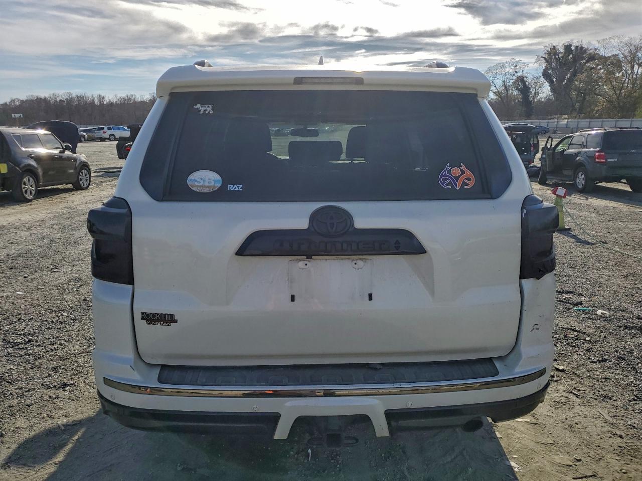 2019 Toyota 4Runner Sr5/Sr5 Premium VIN: JTEBU5JR6K5690667 Lot: 94457605