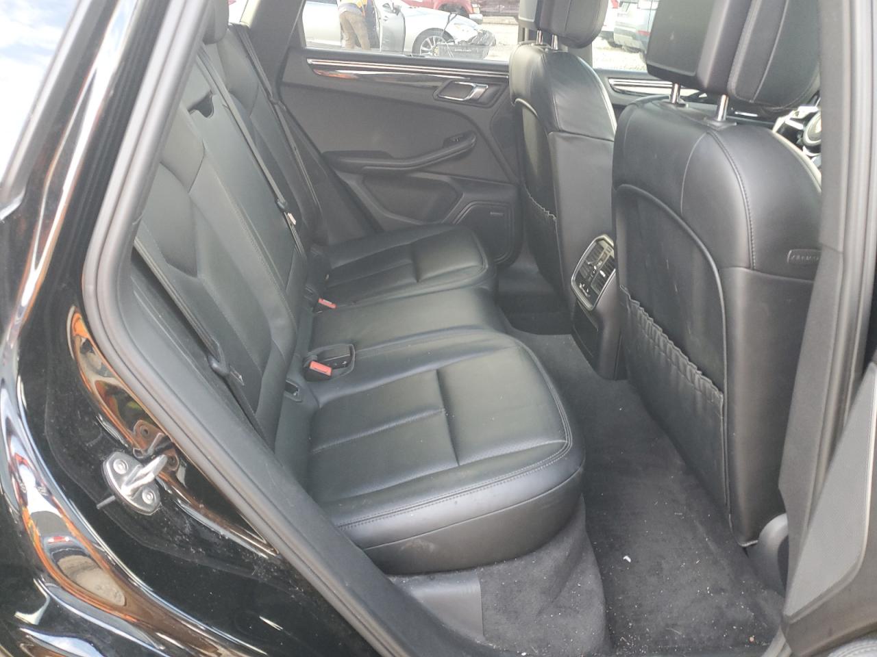 2016 Porsche Macan S VIN: WP1AB2A57GLB59027 Lot: 93488605