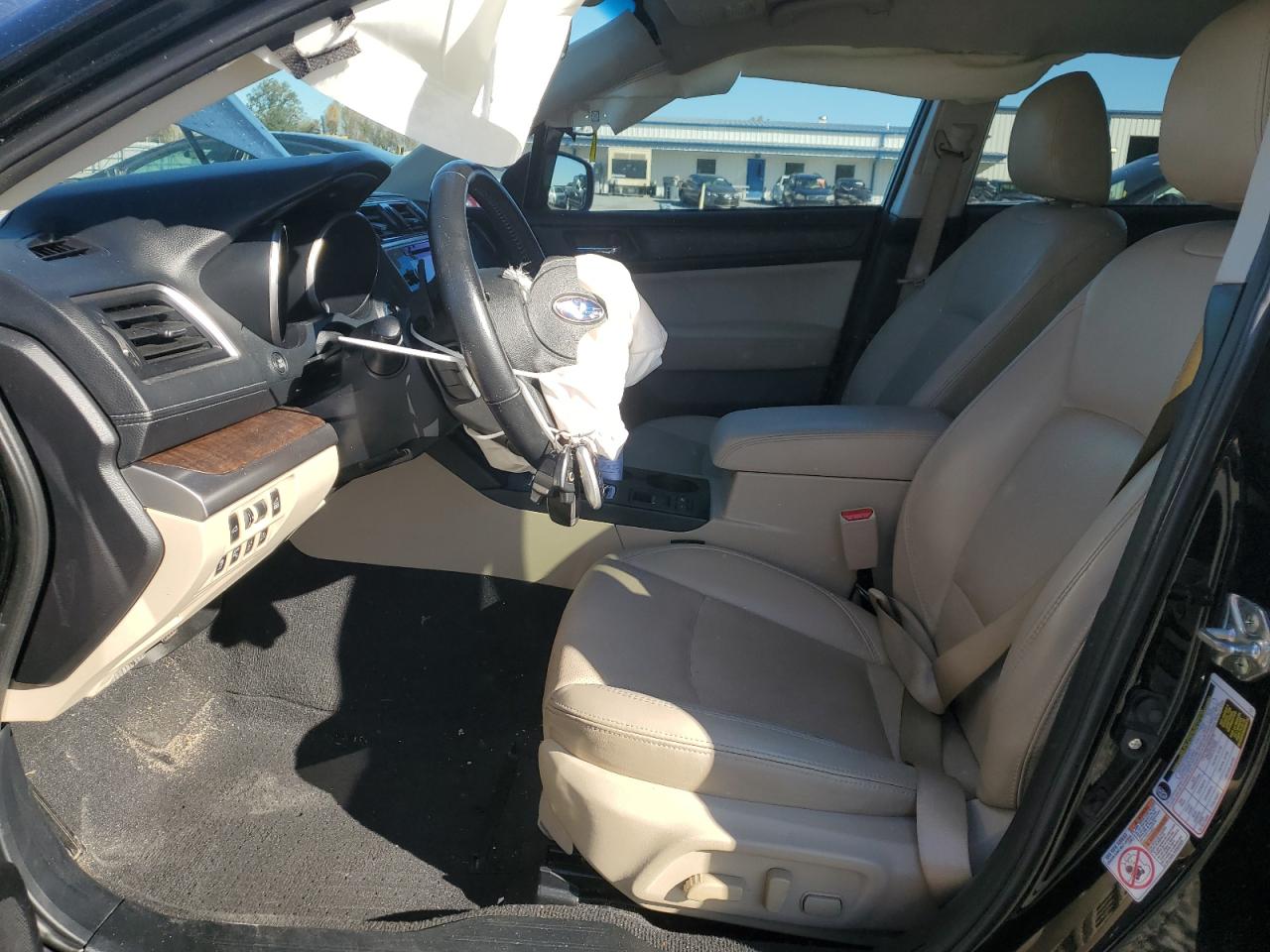 2018 Subaru Outback 2.5I Limited VIN: 4S4BSANC3J3343599 Lot: 92520125