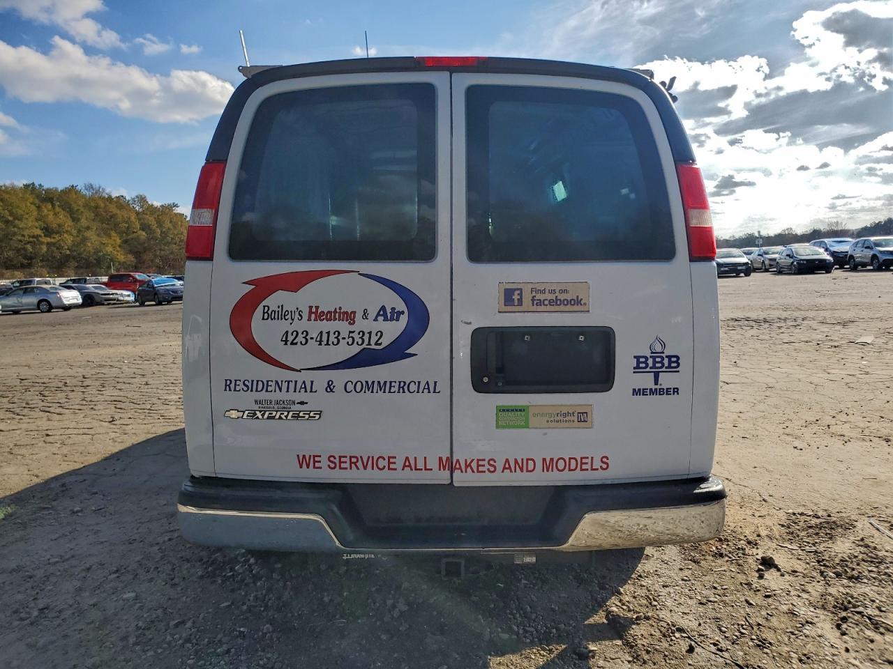 2017 Chevrolet Express G2500 VIN: 1GCWGAFG2H1120114 Lot: 93751595