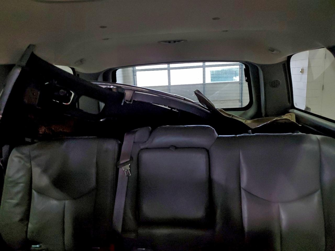 2003 Chevrolet Tahoe K1500 VIN: 1GNEK13Z63J238750 Lot: 93710915