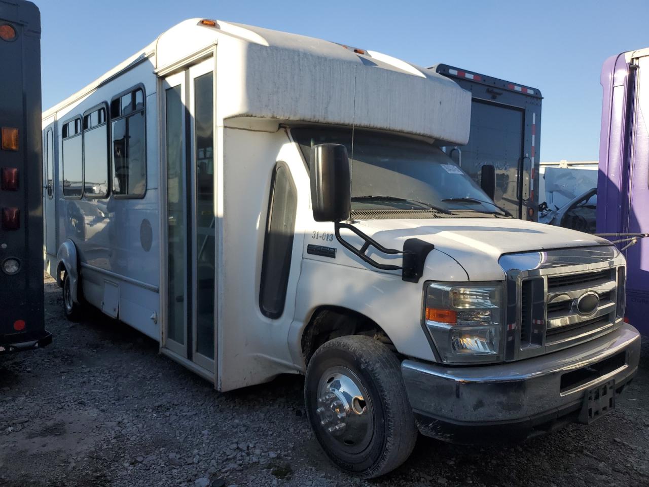 2016 Ford Econoline E450 Super Duty Cutaway Van VIN: 1FDFE4FS1GDC21018 Lot: 90432415