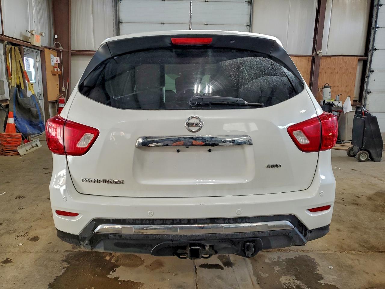 2017 Nissan Pathfinder S VIN: 5N1DR2MM5HC908109 Lot: 94055315