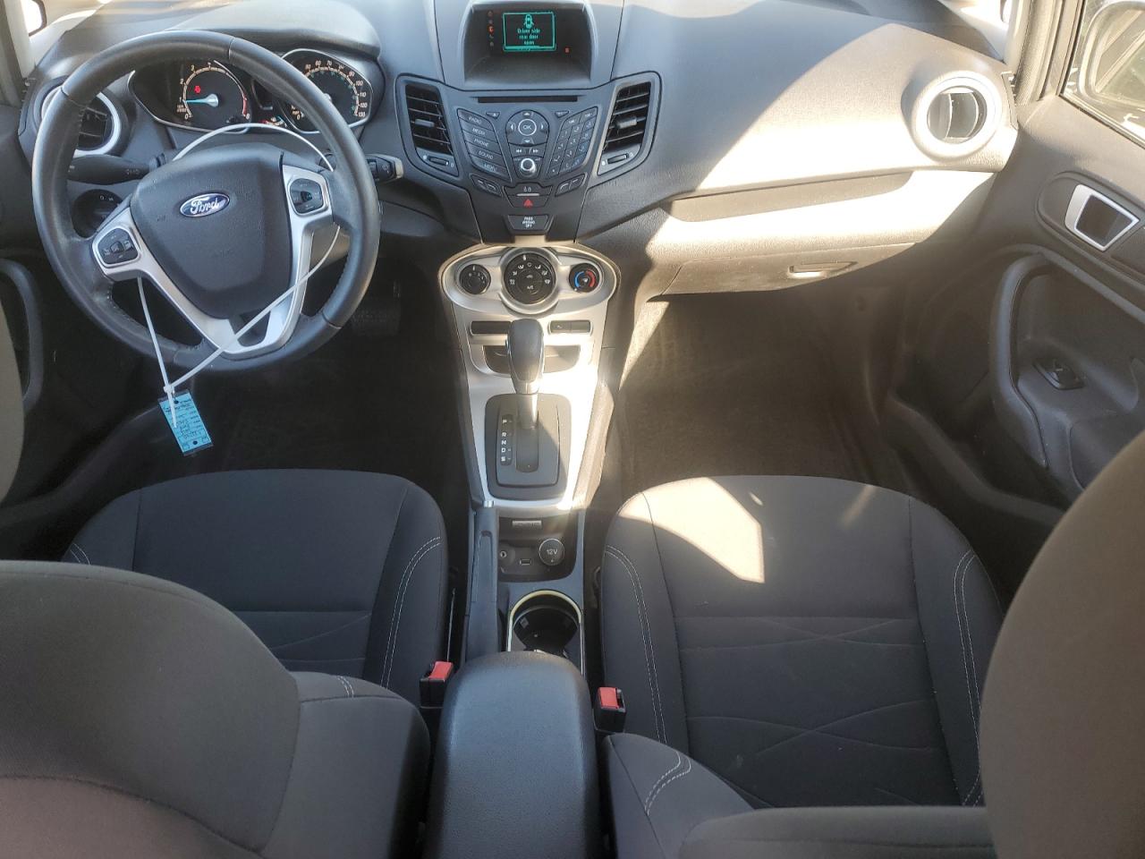 2015 Ford Fiesta Se VIN: 3FADP4BJ2FM189918 Lot: 92988955