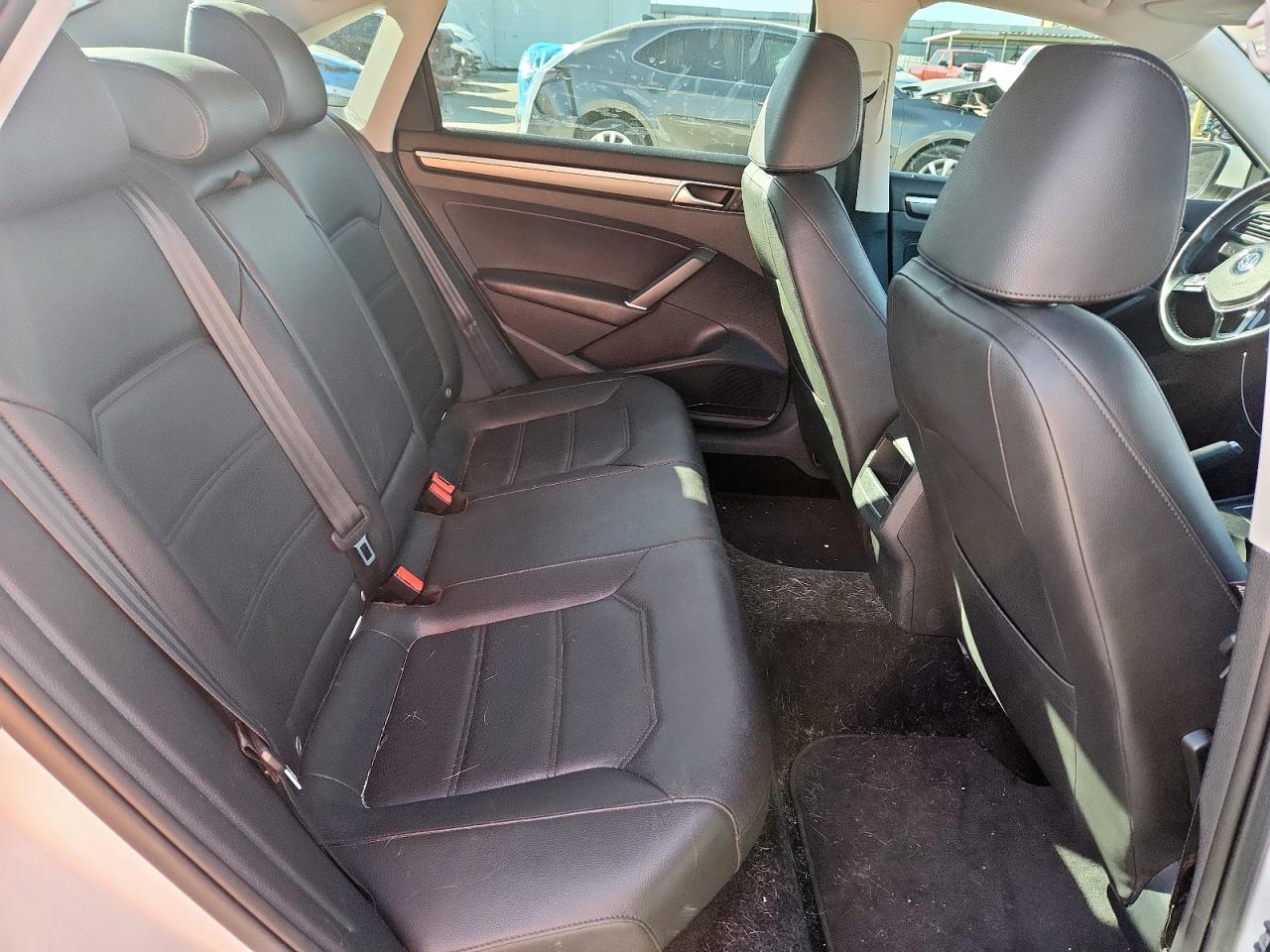 2017 Volkswagen Passat R-Line VIN: 1VWDT7A30HC061799 Lot: 91791825