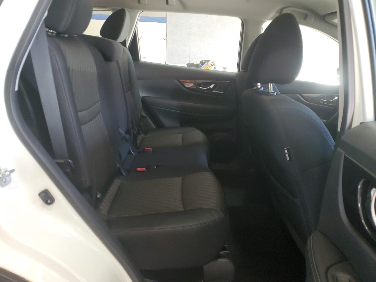 2017 Nissan Rogue S VIN: 5N1AT2MTXHC772619 Lot: 92622235