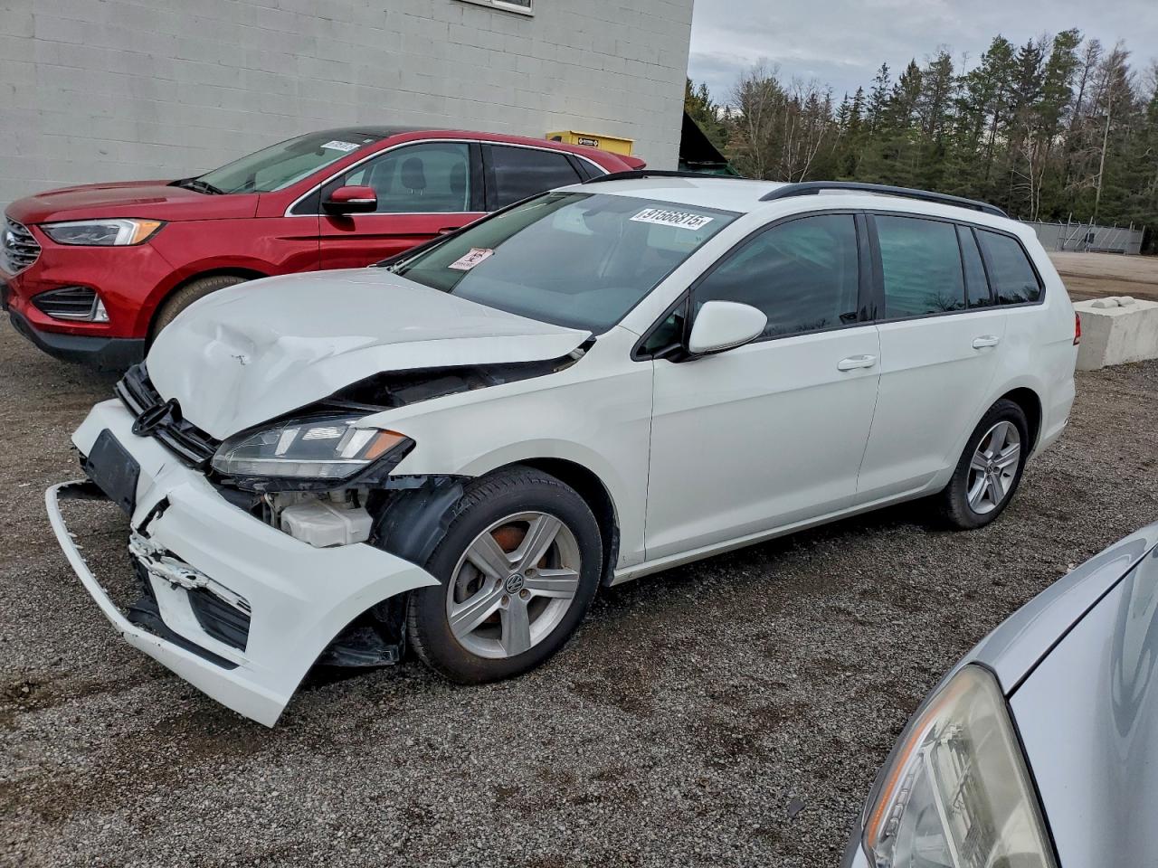 2019 Volkswagen Golf Sportwagen S
