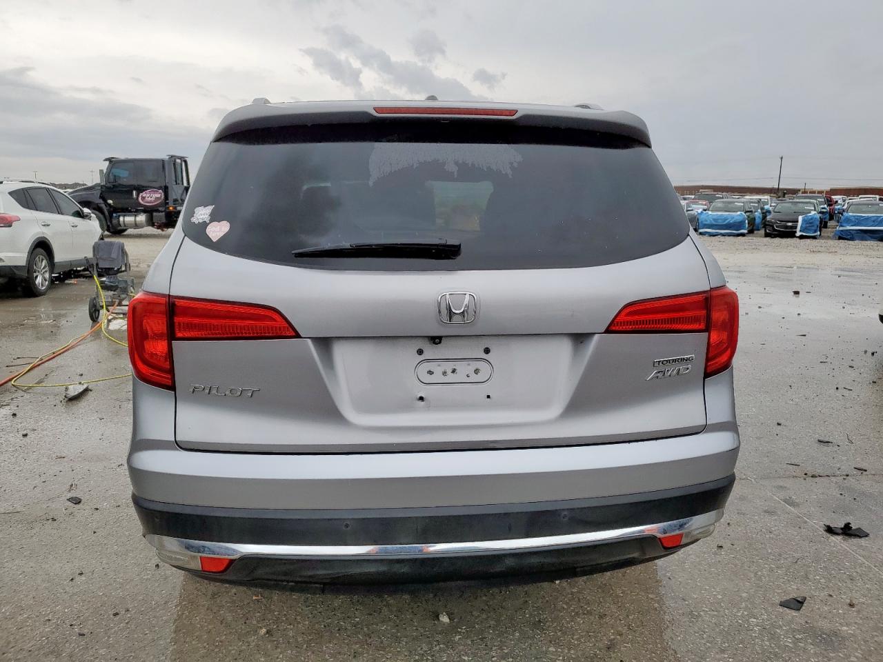 2016 Honda Pilot Touring VIN: 5FNYF6H90GB075395 Lot: 93871165