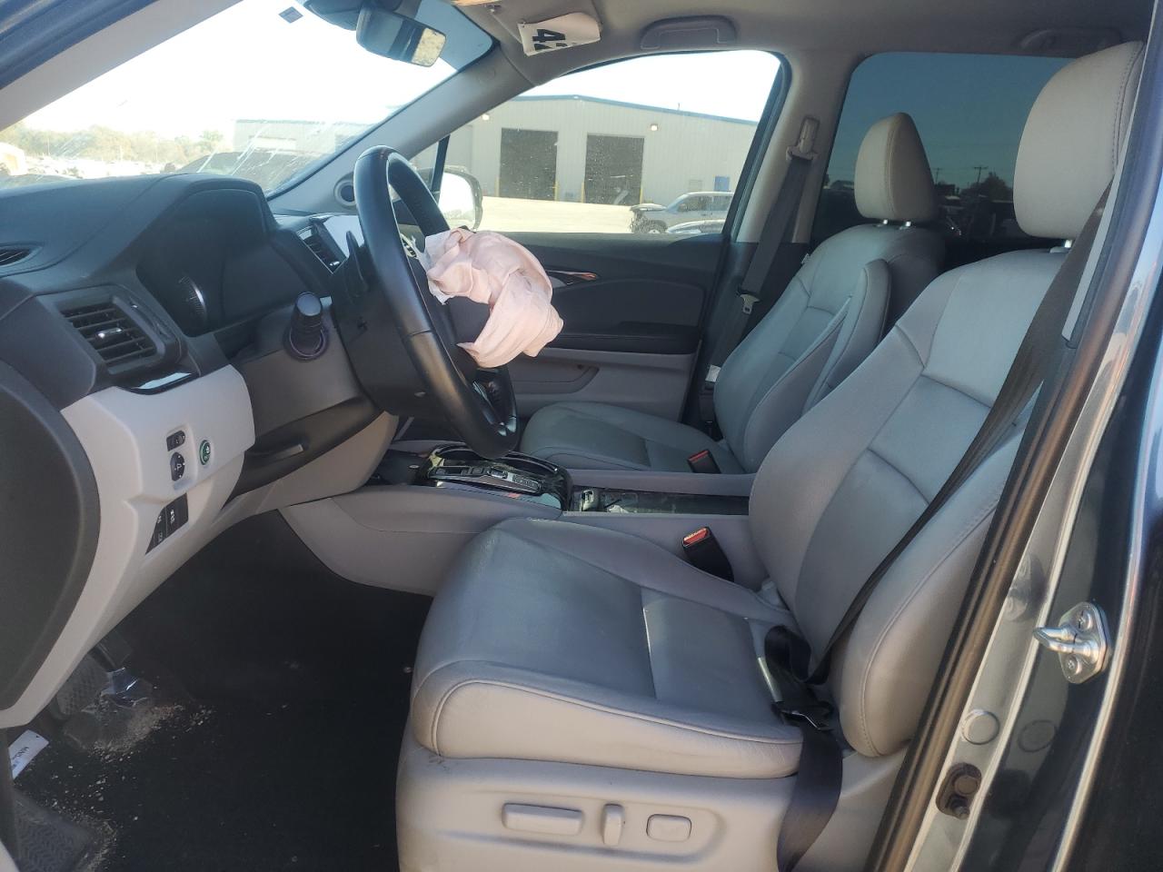 2019 Honda Pilot Touring VIN: 5FNYF5H61KB000214 Lot: 92208005