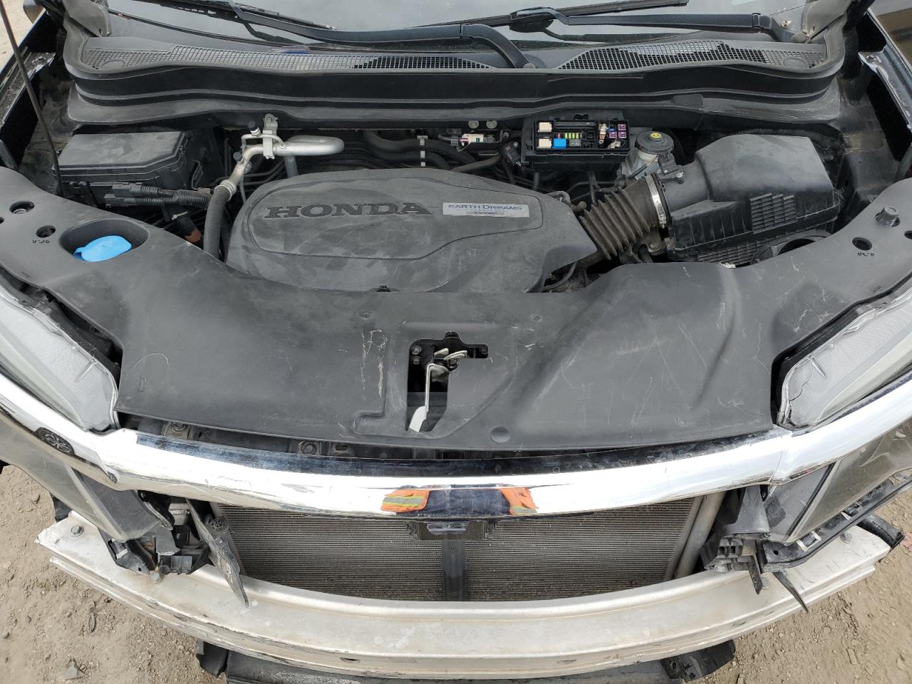 2016 Honda Pilot Touring VIN: 5FNYF6H91GB092920 Lot: 92436005