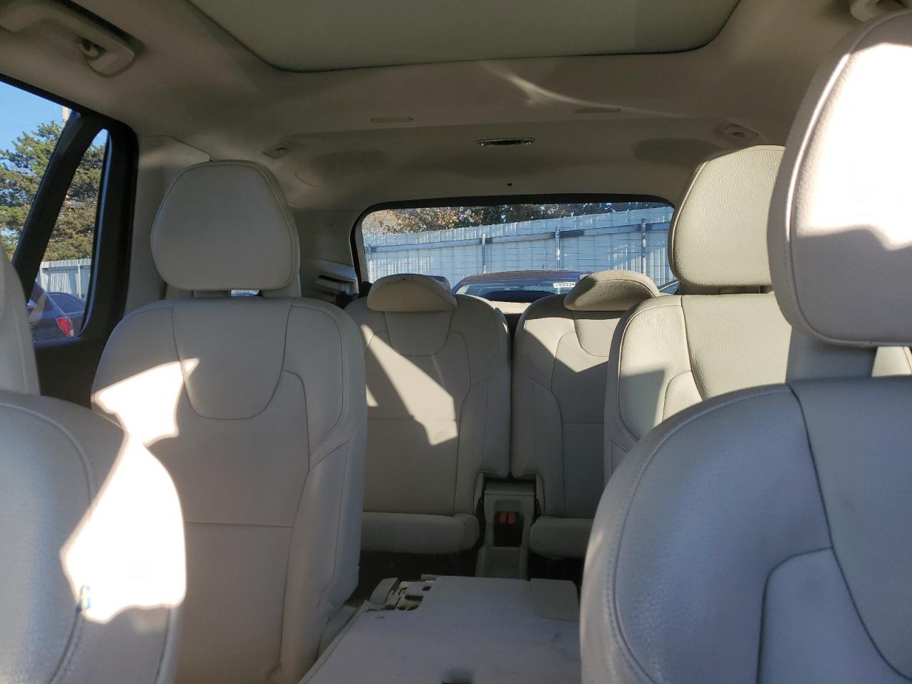 2016 Volvo Xc90 T6 VIN: YV4A22PK0G1028304 Lot: 93309615