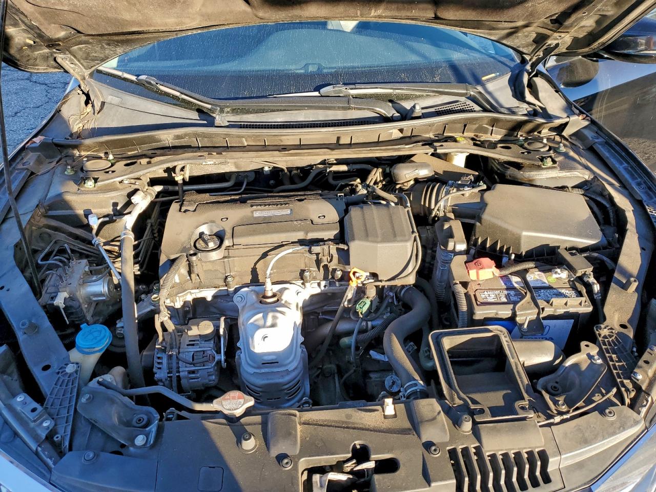 2017 Honda Accord Exl VIN: 1HGCR2F87HA094364 Lot: 93714115