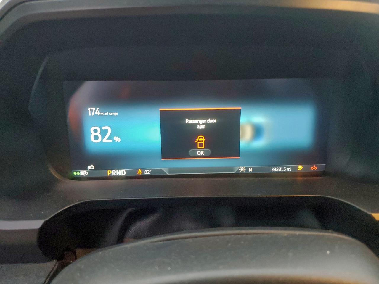 2022 Ford F150 Lightning Pro VIN: 1FTVW1ELXNWG16659 Lot: 93405825