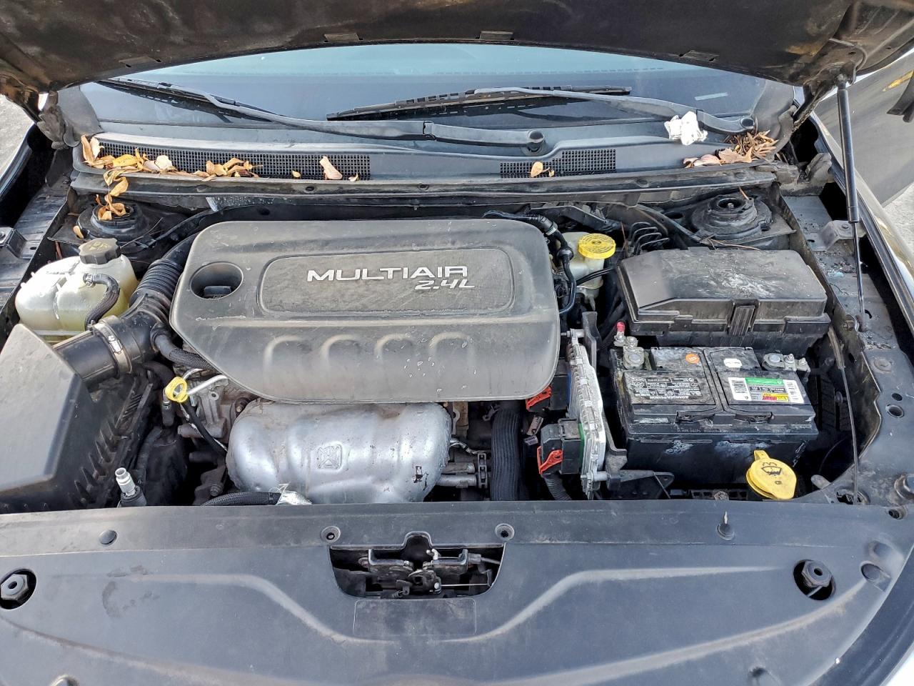 2015 Chrysler 200 Limited VIN: 1C3CCCAB5FN740066 Lot: 94469845