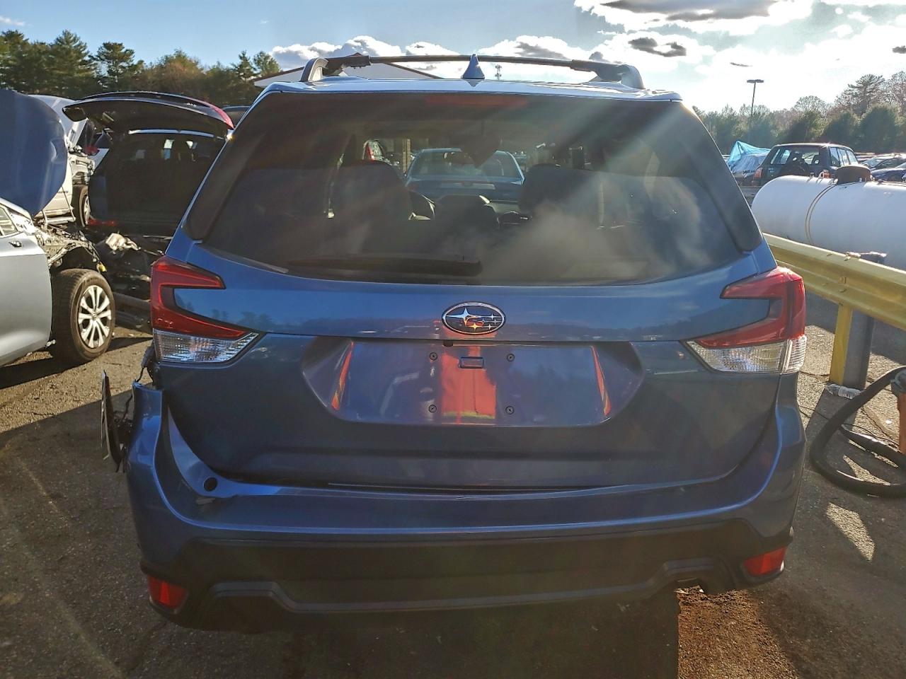 2019 Subaru Forester Premium VIN: JF2SKAEC7KH460953 Lot: 93142165