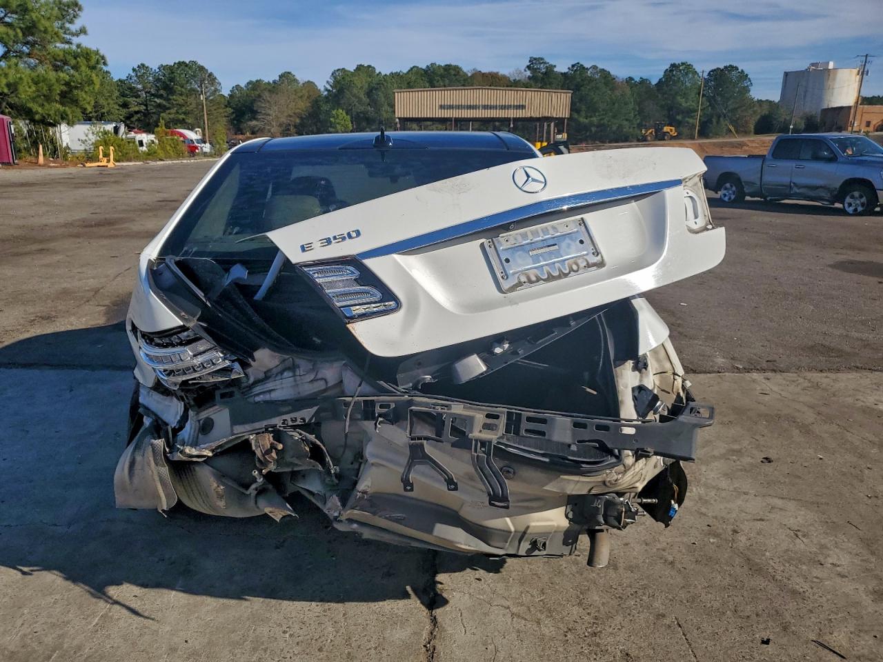 2015 Mercedes-Benz E 350 VIN: WDDHF5KB1FB133866 Lot: 94693345