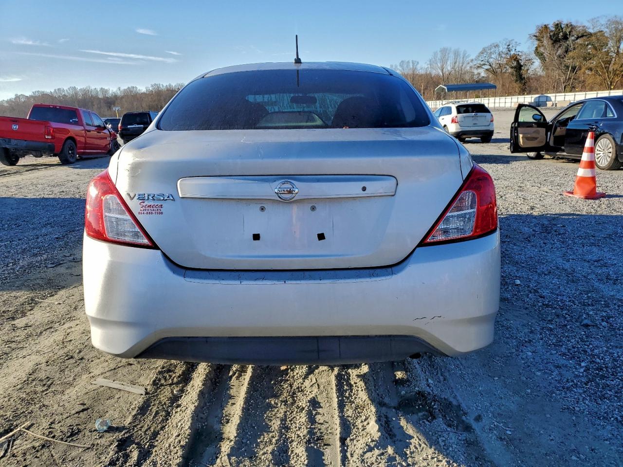 2017 Nissan Versa S VIN: 3N1CN7AP1HL826036 Lot: 93825465
