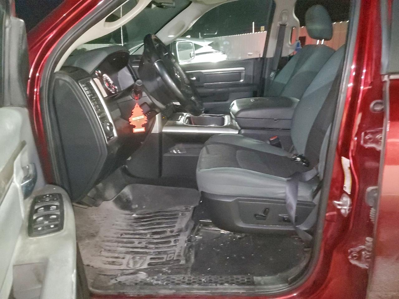 2018 Ram Trucks 1500 Slt VIN: 207809 Lot: 85441305