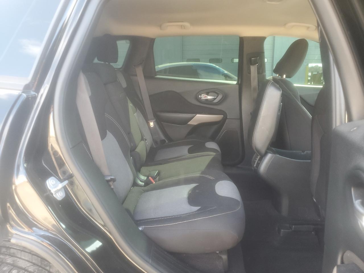 2017 Jeep Cherokee Sport VIN: 1C4PJLAB6HW669492 Lot: 92013335