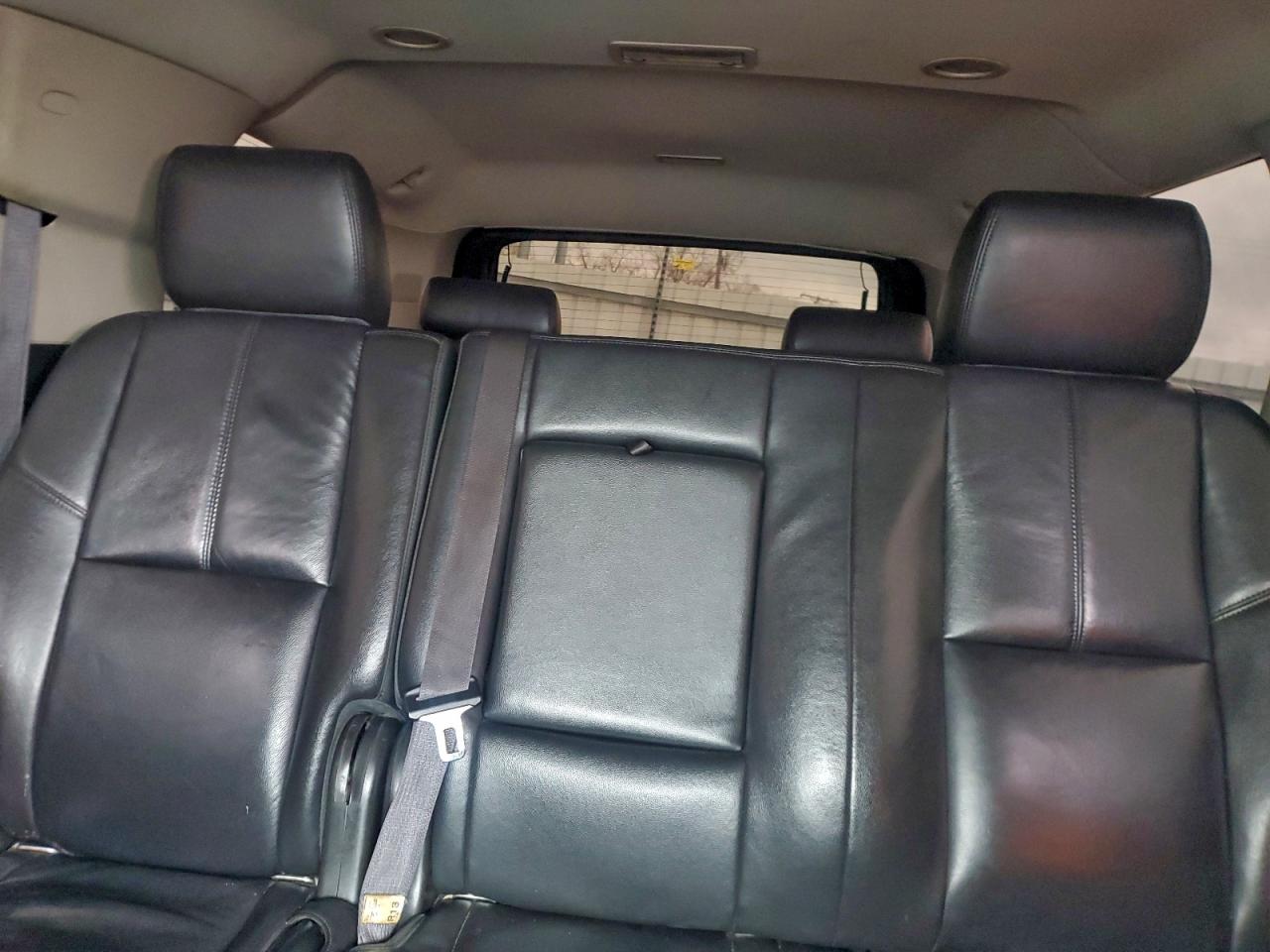 2014 Chevrolet Suburban K1500 Lt VIN: 1GNSKJE76ER210739 Lot: 94045825