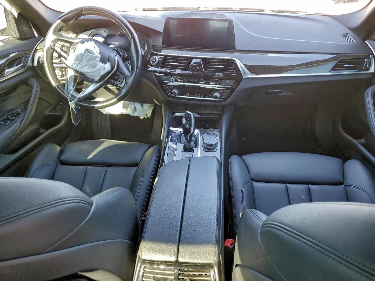 2019 BMW 530E VIN: WBAJA9C52KB389760 Lot: 94188825