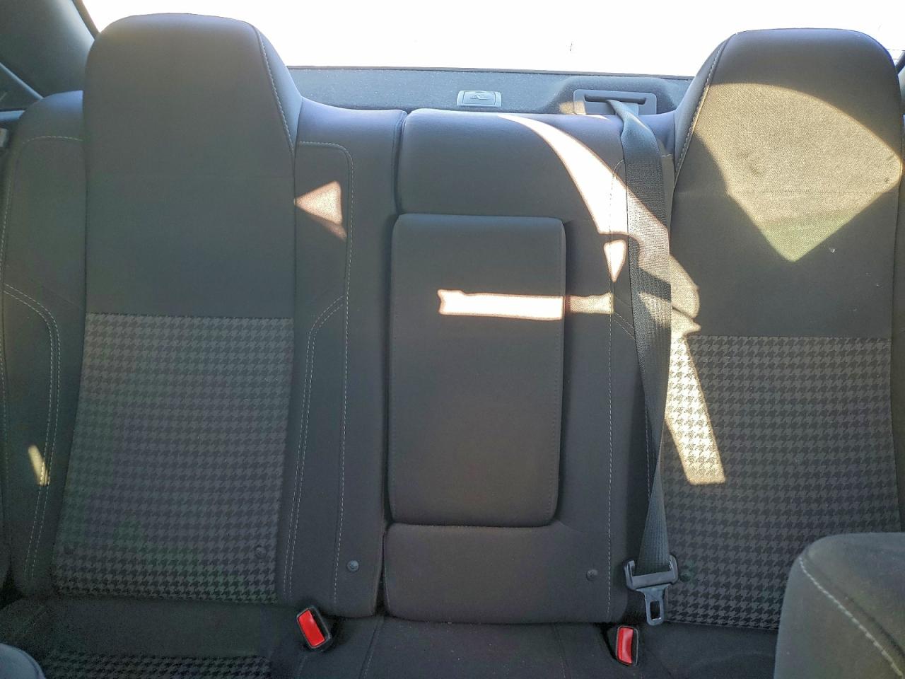 2018 Dodge Challenger Sxt VIN: 2C3CDZAG3JH245281 Lot: 94550895