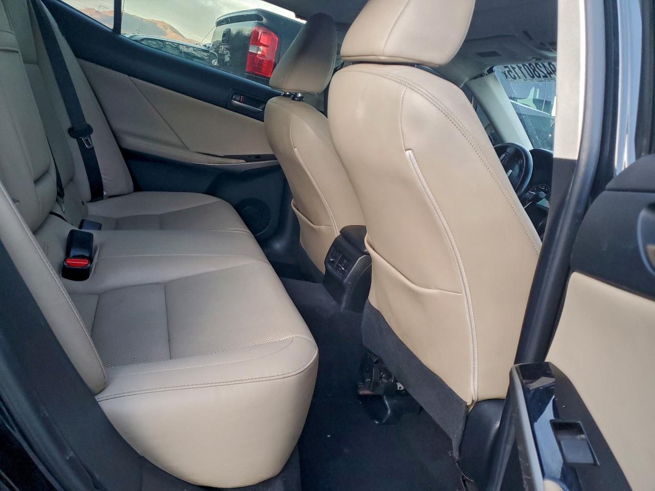 2018 Lexus Is 300 VIN: JTHC81D27J5026623 Lot: 94280115