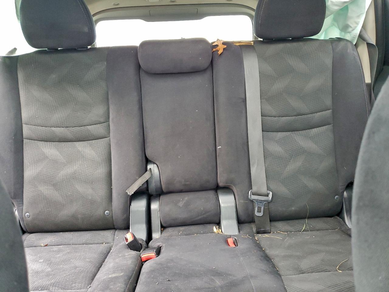 2015 Nissan Rogue S VIN: 5N1AT2MV7FC837733 Lot: 94467745