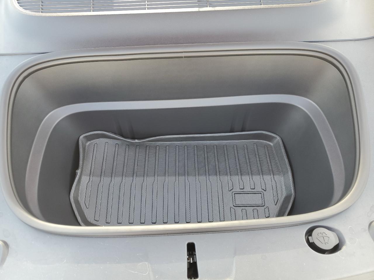 2026 Tesla Model Y VIN: 7SAYGDED5TA448080 Lot: 93402835