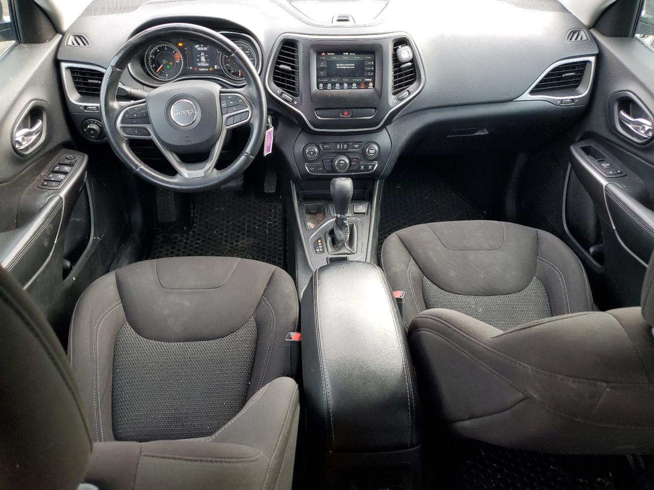 2019 Jeep Cherokee Latitude VIN: 1C4PJLCB4KD450451 Lot: 91022895