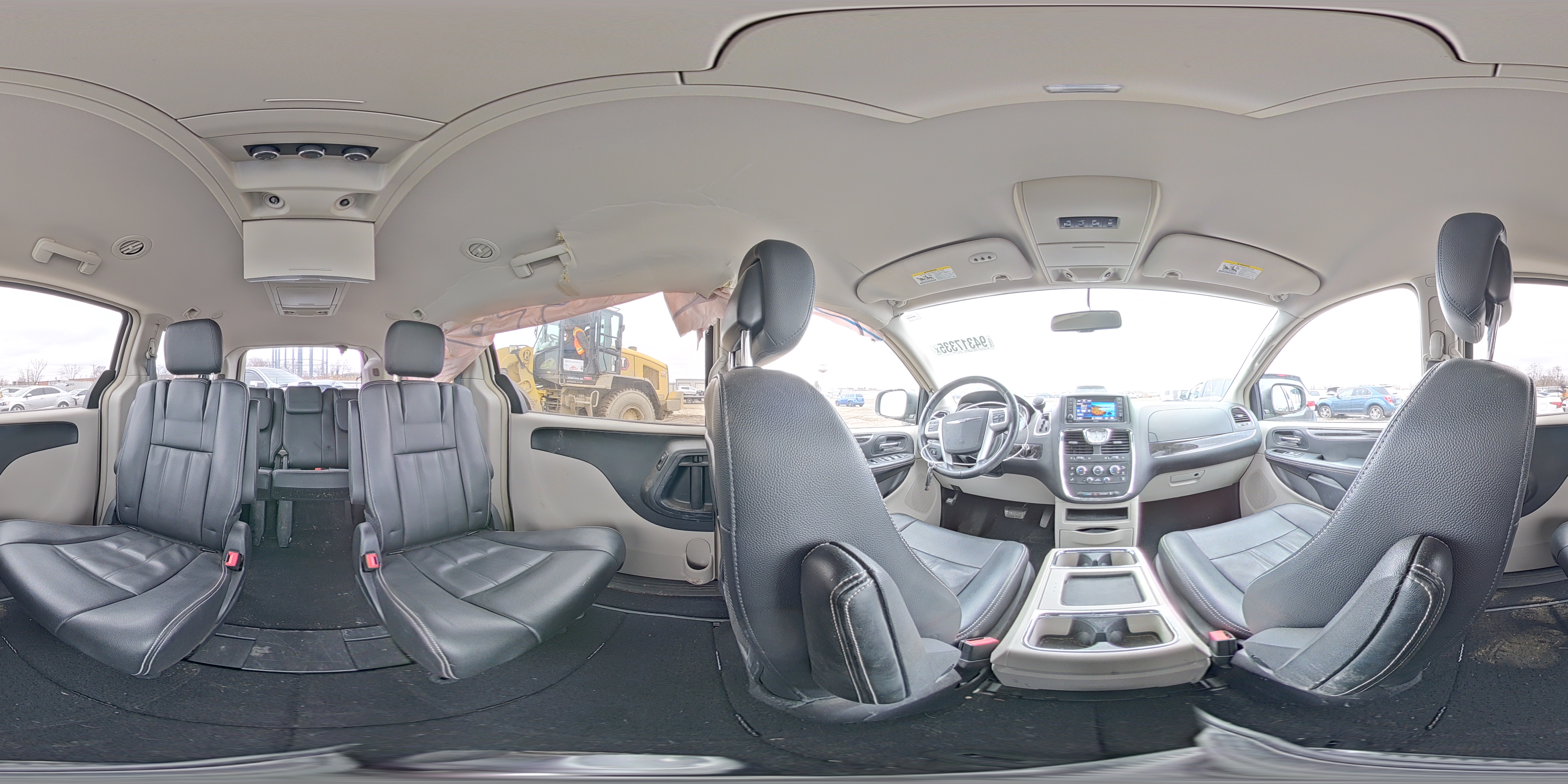 2015 Chrysler Town & Country Lx VIN: 2C4RC1AG4FR727608 Lot: 94317335