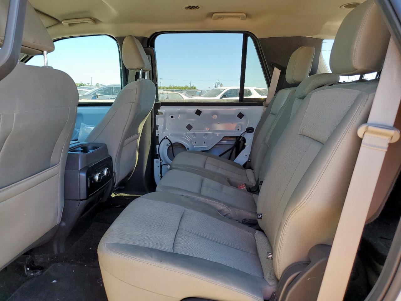 2021 Ford Expedition Xlt VIN: 1FMJU1HT8MEA10633 Lot: 92351075