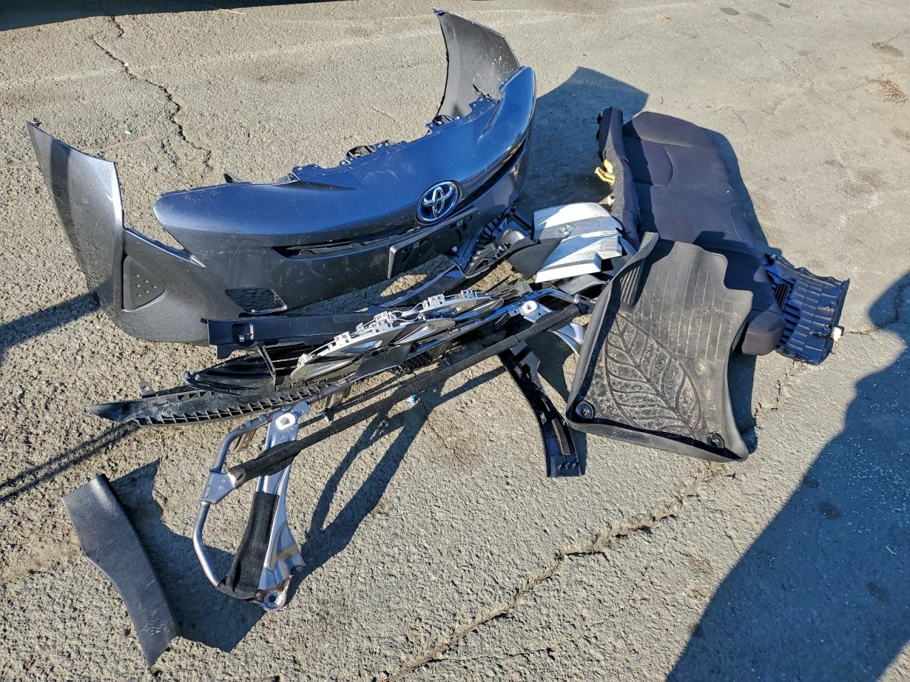 2016 Toyota Prius VIN: JTDKBRFU4G3020472 Lot: 93787835