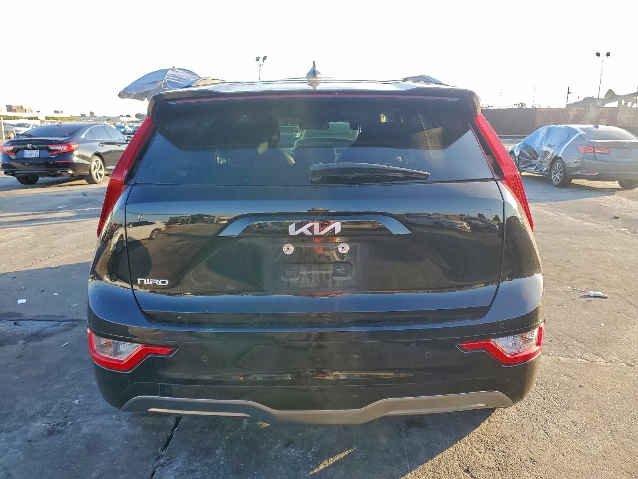 2023 Kia Niro Wind VIN: KNDCR3L17P5018694 Lot: 92755735