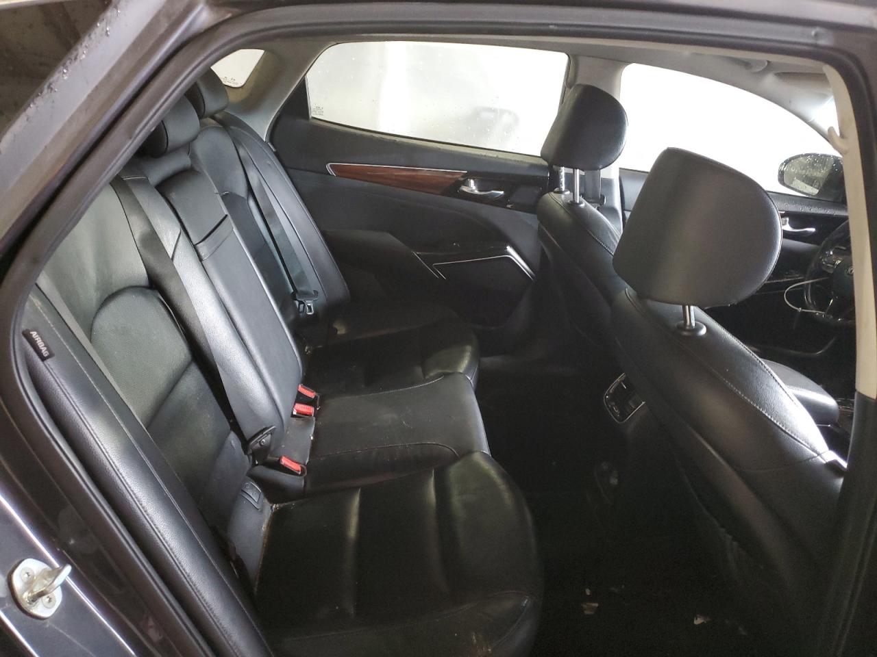 2017 Kia Cadenza Premium VIN: KNALB4J18H5072517 Lot: 91978615