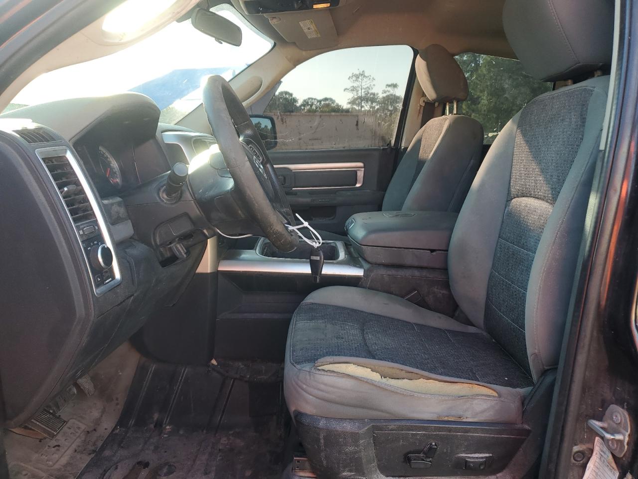 2017 Ram 1500 Slt VIN: 1C6RR7GG2HS704443 Lot: 90946665