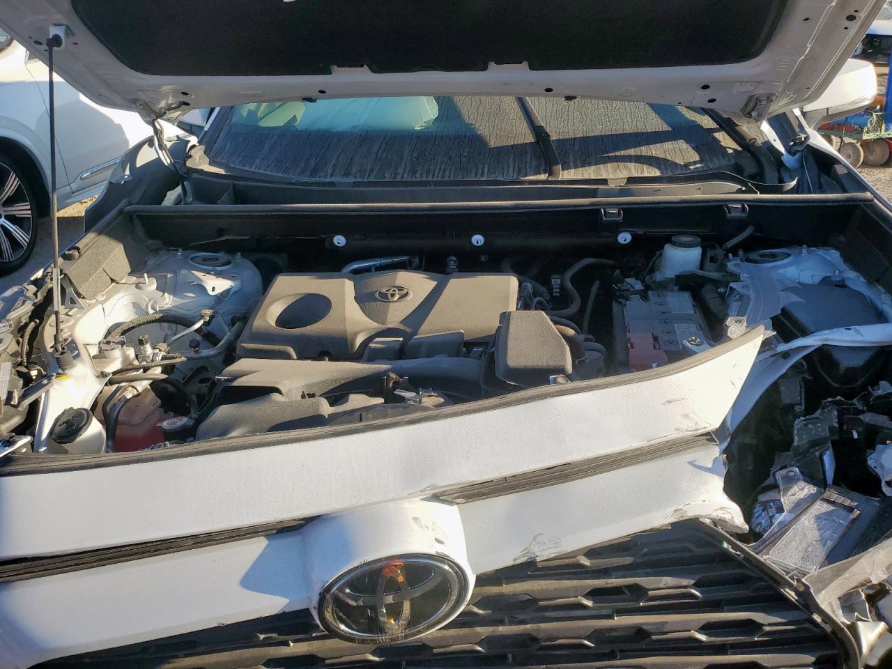 2022 Toyota Rav4 Xle VIN: 2T3W1RFV8NW187117 Lot: 92013685