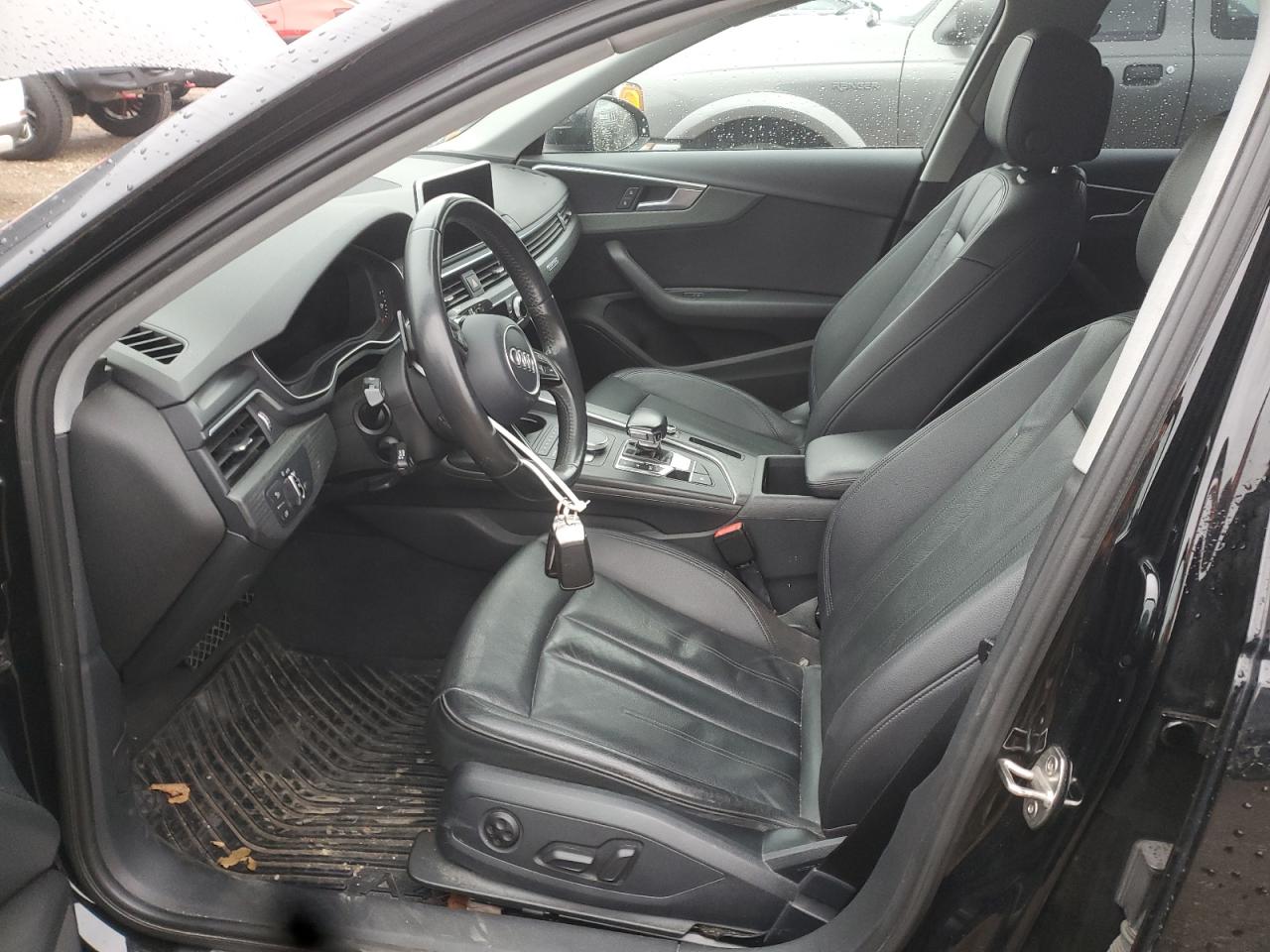 2017 Audi A4 Premium VIN: WAUDNAF42HN045522 Lot: 92724405