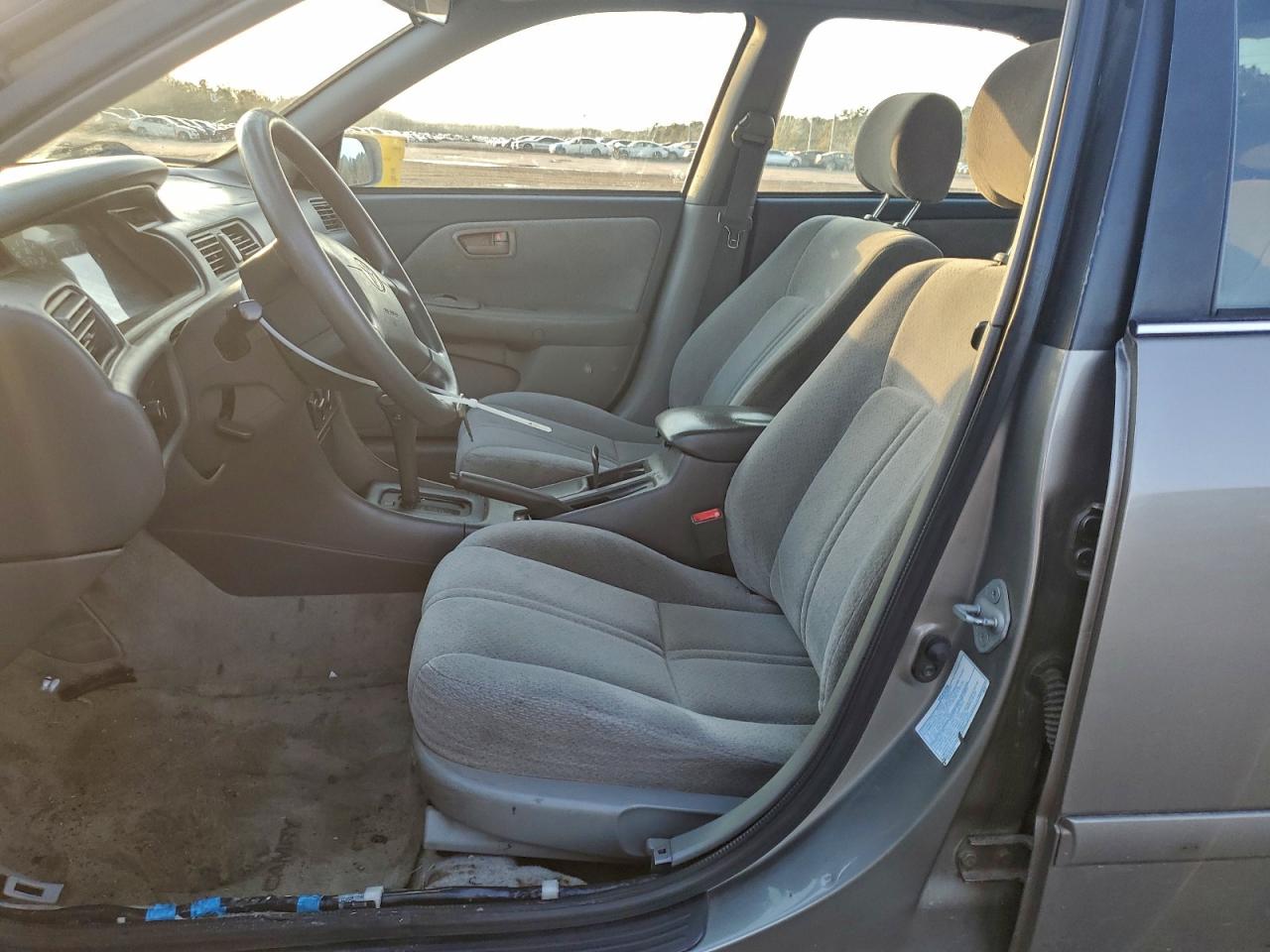 2000 Toyota Camry Ce VIN: 4T1BG22K4YU713787 Lot: 93994195