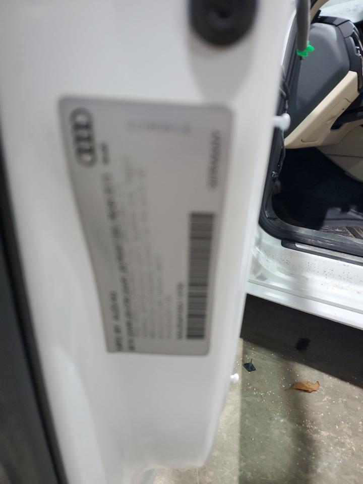 2019 Audi A4 Premium Plus VIN: WAUENAF43KA118786 Lot: 92000465