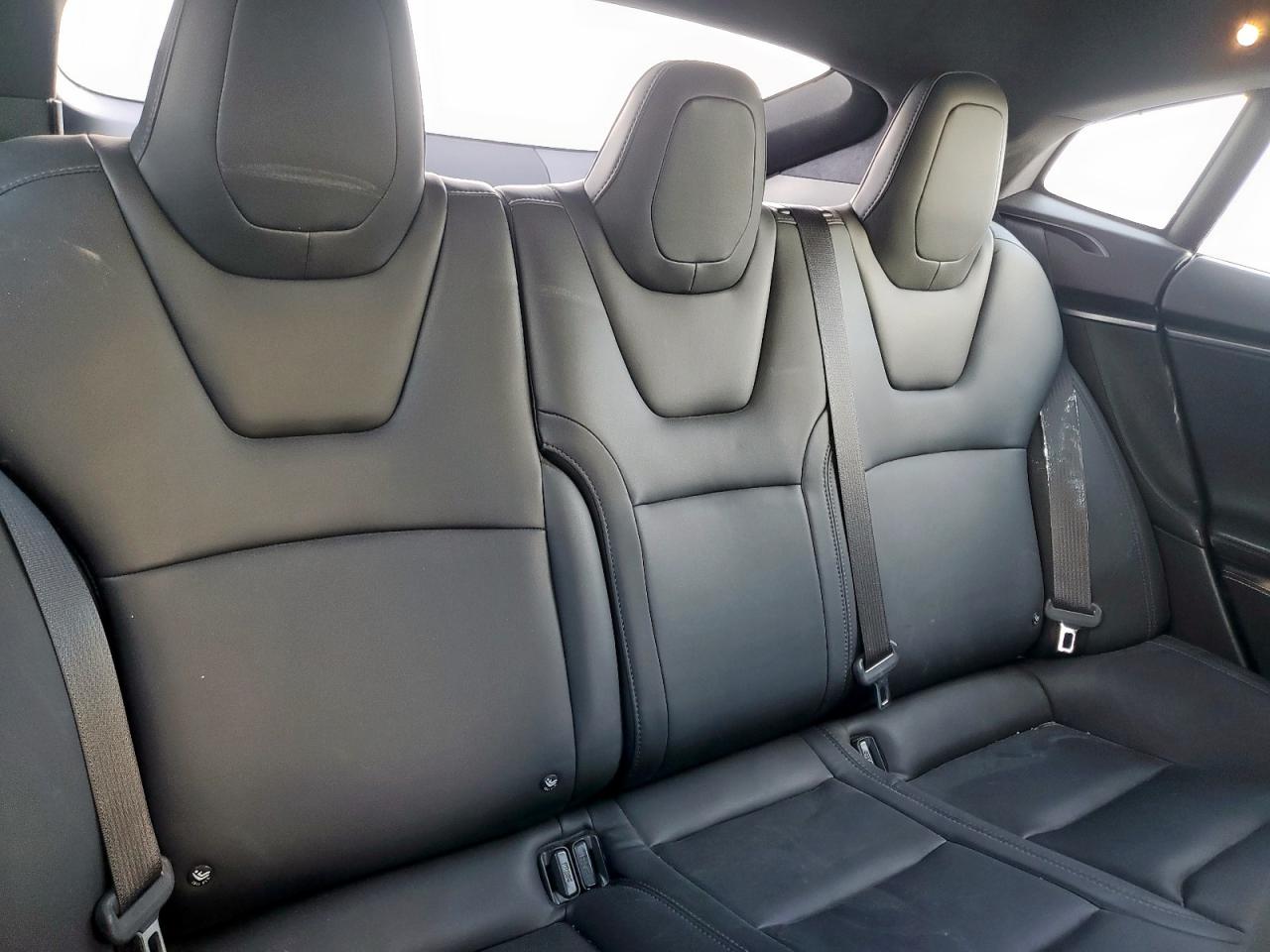 2019 Tesla Model S VIN: 5YJSA1E23KF306104 Lot: 93340795