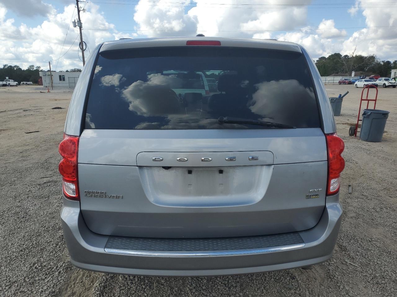 2019 Dodge Grand Caravan Sxt VIN: 2C4RDGCG9KR610985 Lot: 92796195