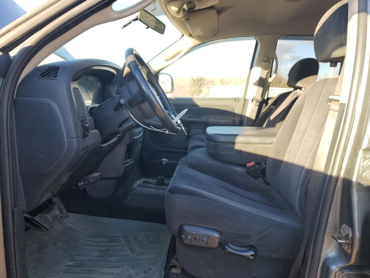 2005 Dodge Ram 1500 St VIN: 1D7HU18D85S113152 Lot: 93301255