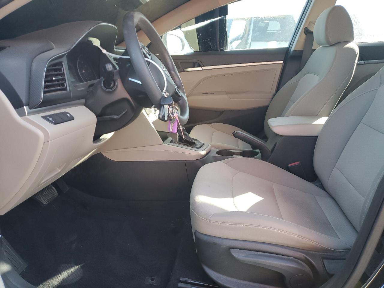 2019 Hyundai Elantra Se VIN: 5NPD74LF6KH488638 Lot: 92444615