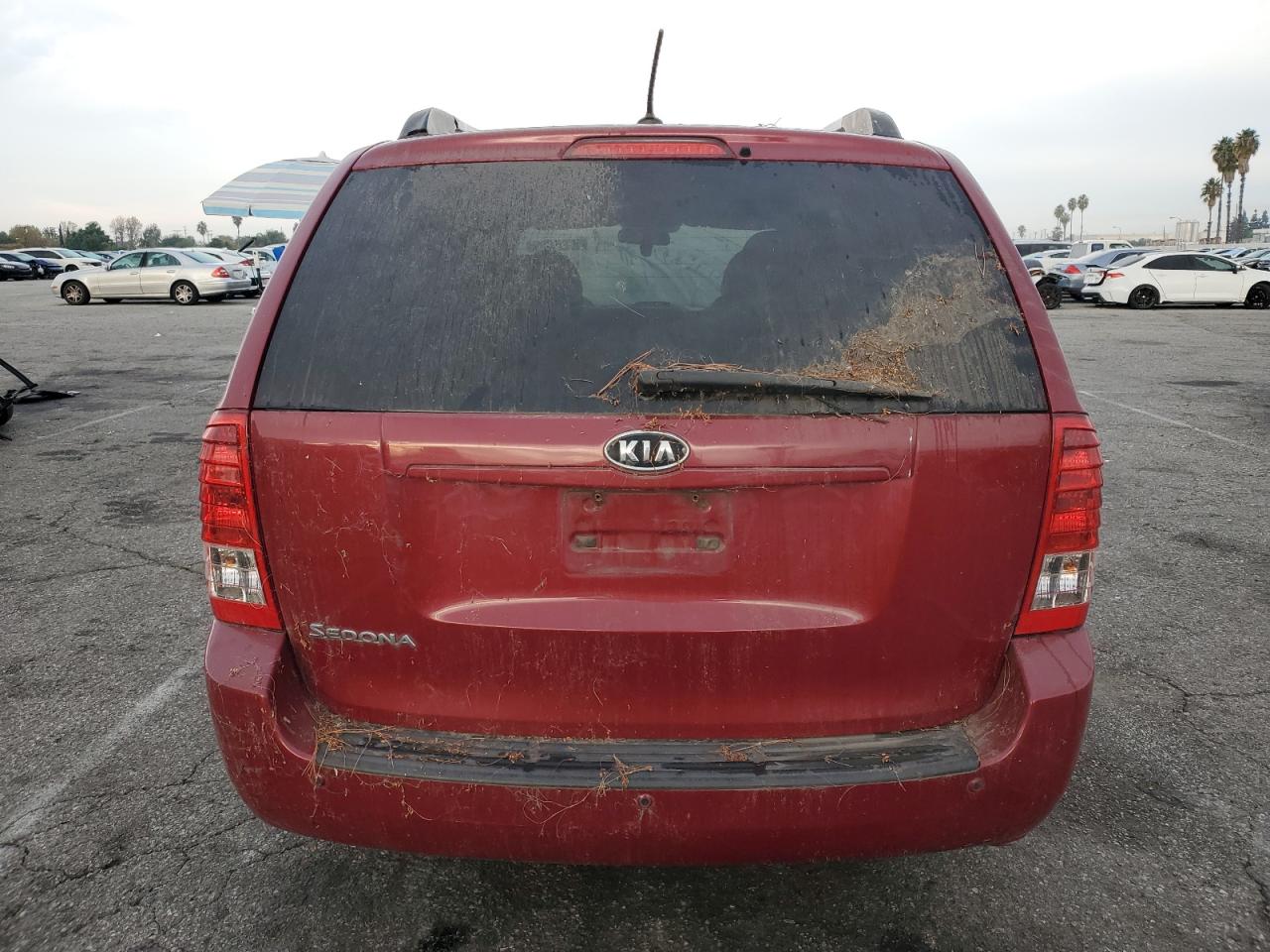 2011 Kia Sedona Lx VIN: KNDMG4C72B6363915 Lot: 92498385
