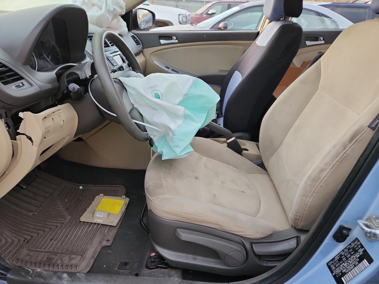 2014 Hyundai Accent Gls VIN: KMHCT4AE9EU633193 Lot: 92611515