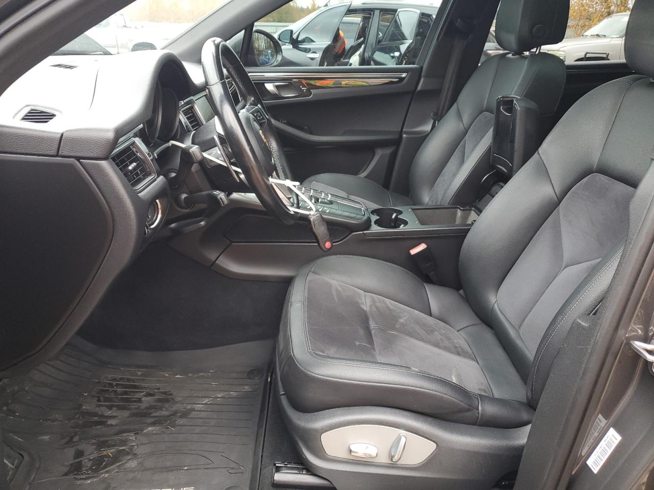 2015 Porsche Macan S VIN: WP1AB2A52FLB52212 Lot: 92234065