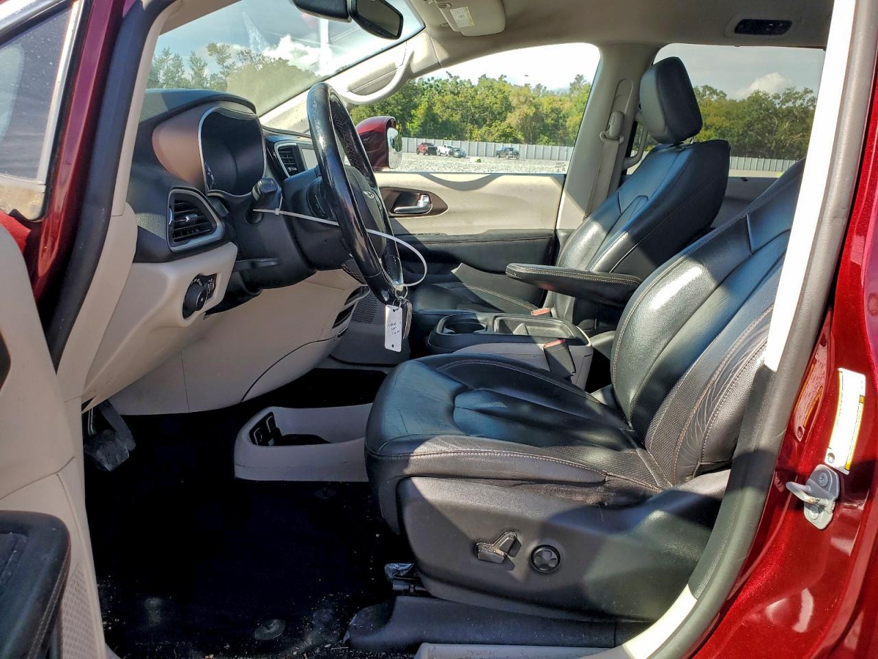 2019 Chrysler Pacifica Touring L VIN: 2C4RC1BG6KR549824 Lot: 93234275