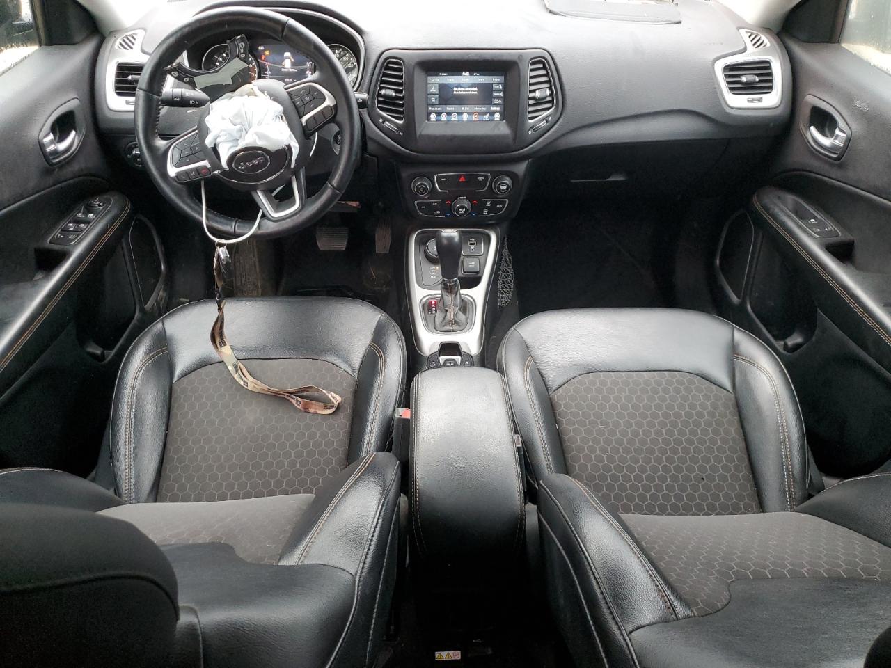 2018 Jeep Compass Latitude VIN: 3C4NJDBB7JT162379 Lot: 93657475